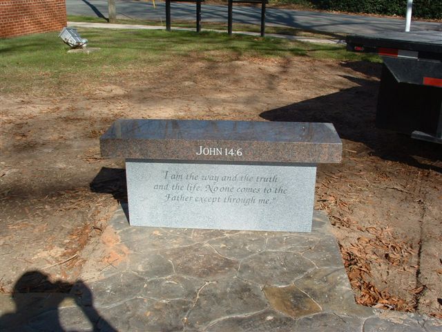 10 Commandments stone